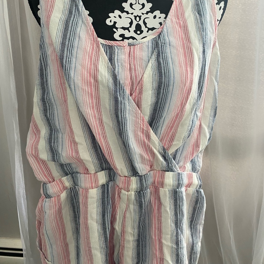 NWT XS ROMPER